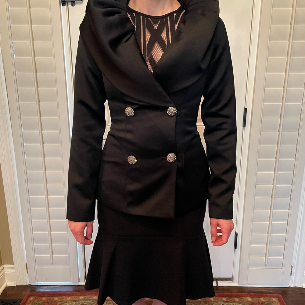 BETSEY JOHNSON “RARE” BLACK, DOUBLE BREASTED, LG SLEEVED EVENING JACKET- VINTAGE - Picture 6 of 8
